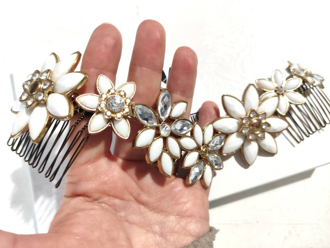 White flower hair vine headdress with silver & gold - Boho beach wedding - Bridal star floral tiara articulated hair comb