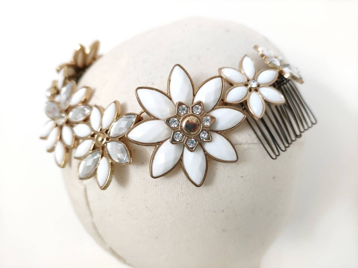 White flower hair vine headdress with silver & gold - Boho beach wedding - Bridal star floral tiara articulated hair comb